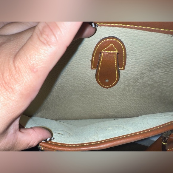Dooney and Bourke satchel - Picture 12 of 12